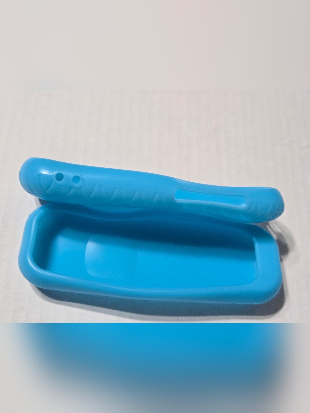 2 Pack Silicone Remote Covers Compatible With Roku Remote Glow Blue Protective - Picture 5 of 8